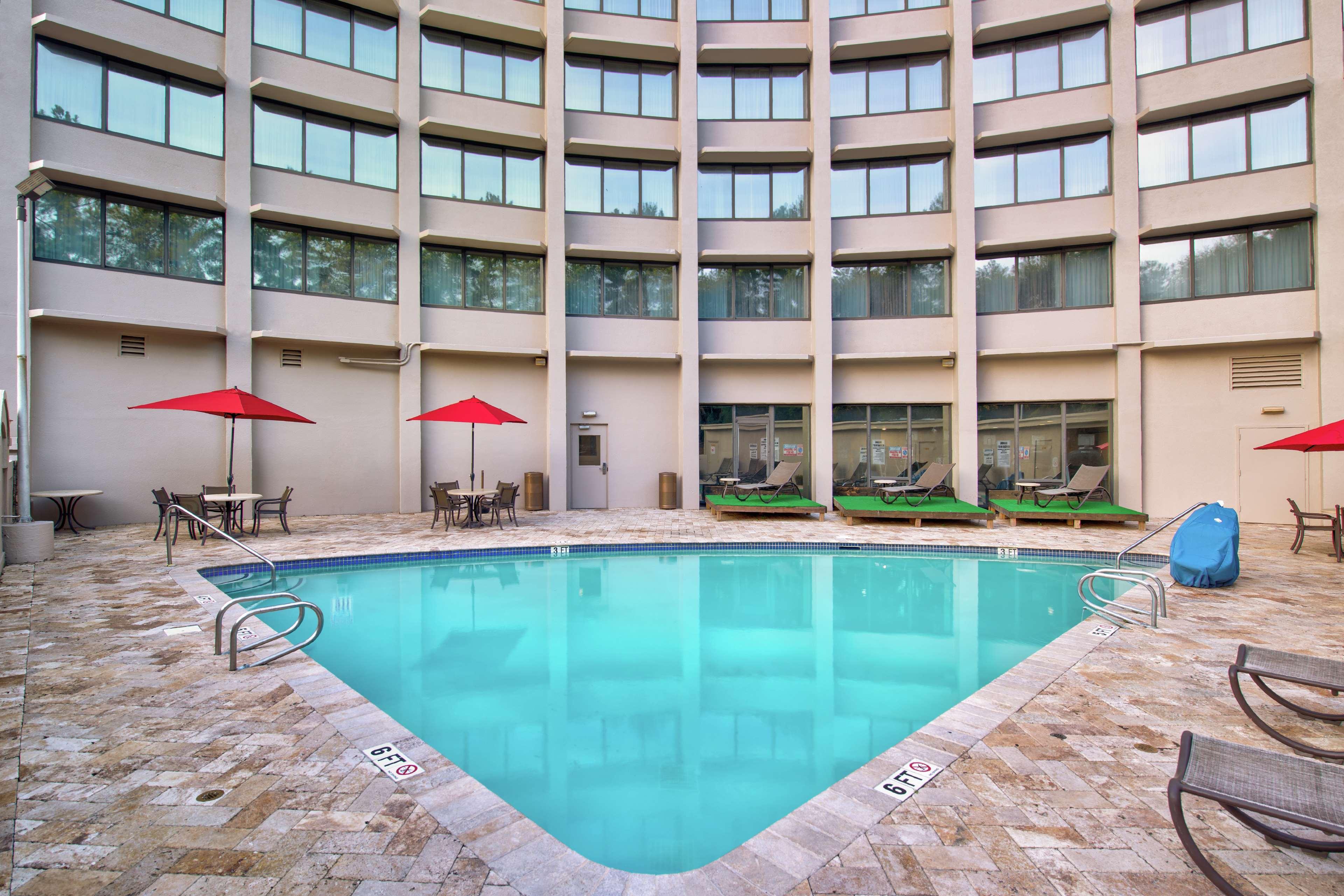 Hotel Doubletree By Hilton Atlanta North Druid Hills/Emory Area Exterior foto